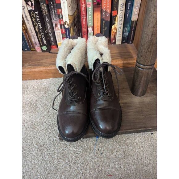New Patricia Nash Boots Womens 9M Lia 2 Ankle Bootie Brown Fold Over Lace Up - Picture 1 of 7